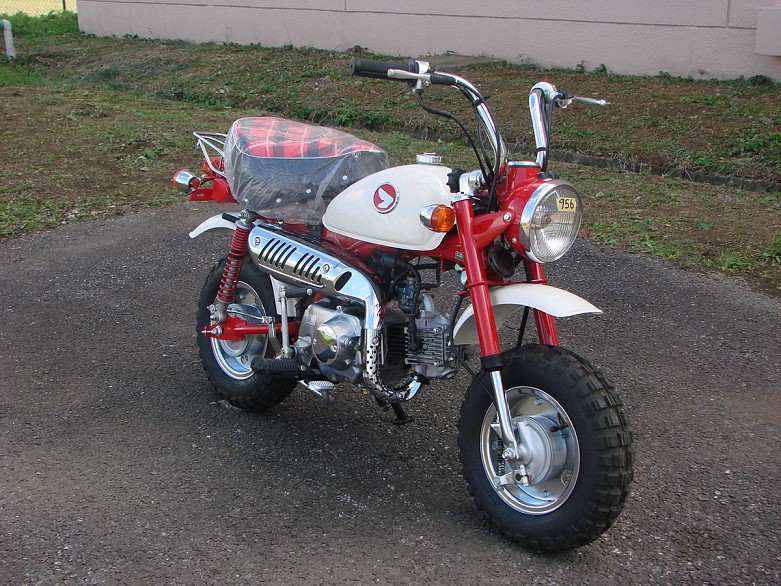 New 1997 Honda 30th Anniversary Monkey Z50 - RMD Motors