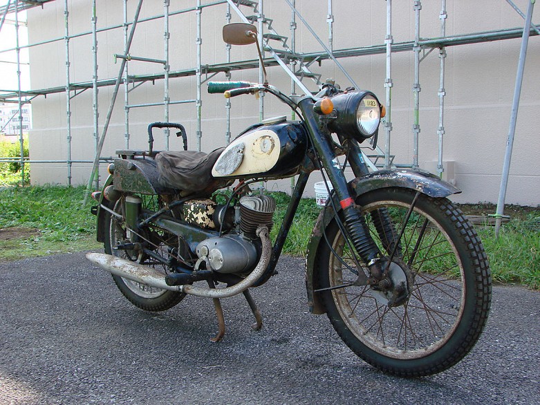 1957 Yamaha YA1 