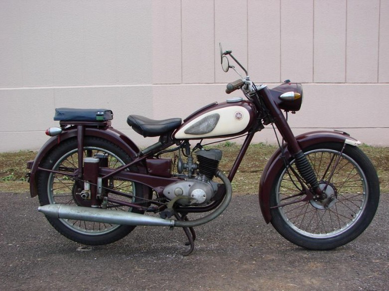 1957 Yamaha YA-1 