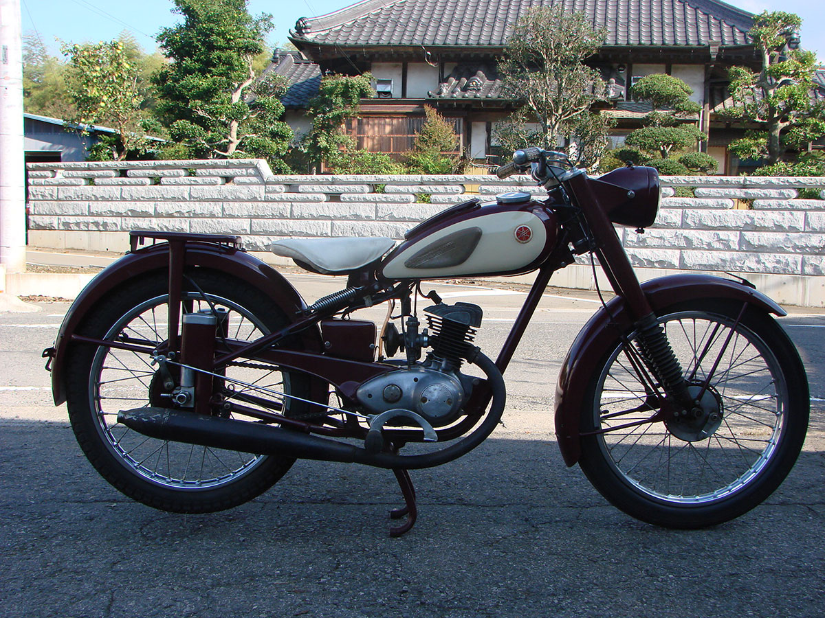 1957 Yamaha YA1 