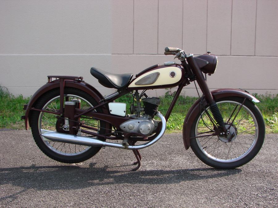 1955 Yamaha YA1 “Akatombo” - RMD Motors